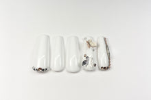 Load image into Gallery viewer, Rose Gold &amp; White 3D Butterfly Press On Set
